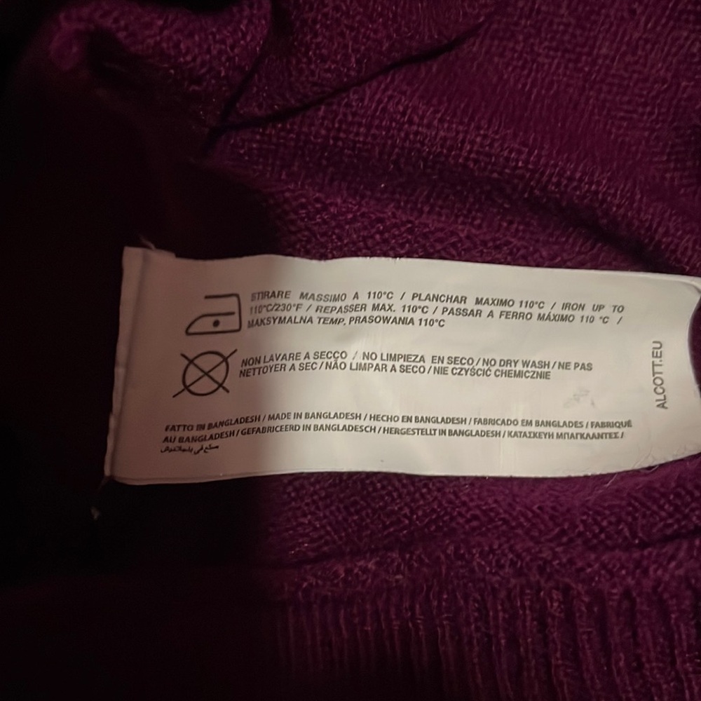 Purple crew neck sweater. Alcott knitwear. Size XS - Picture 3 of 6